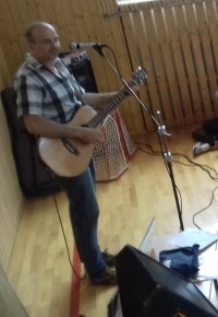 ZPÍVÁNKY PRO DĚTI - HUDEBNÍ PROGRAM KAMILA ČAPČUCHA