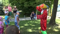 PROGRAM  NA ŠKOLNÍ ZAHRADĚ S PASOVÁNÍM ŠKOLÁKŮ V 15.30 HODIN